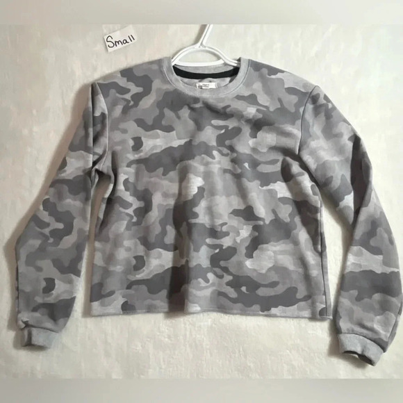 Crewneck - Picture 3 of 7